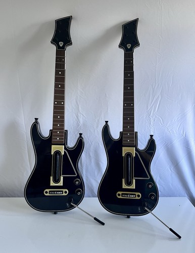 Guitar hero - guitar,