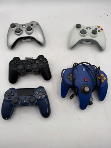 Video game controller lot - 5,